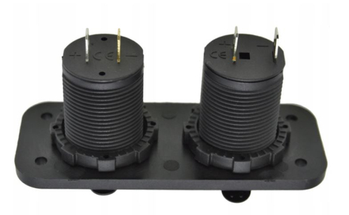 GNIAZDO ZAPALNICZKI Z ŁADOWARKĄ 2 X WEJŚCIE USB HF61-022R