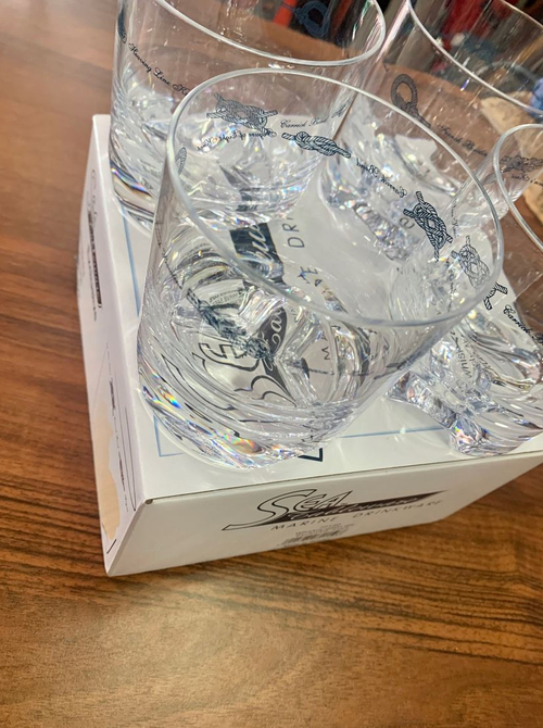 SZKLANKI DO WHISKY EXCLUSIVE 4 SZTUKI 72150
