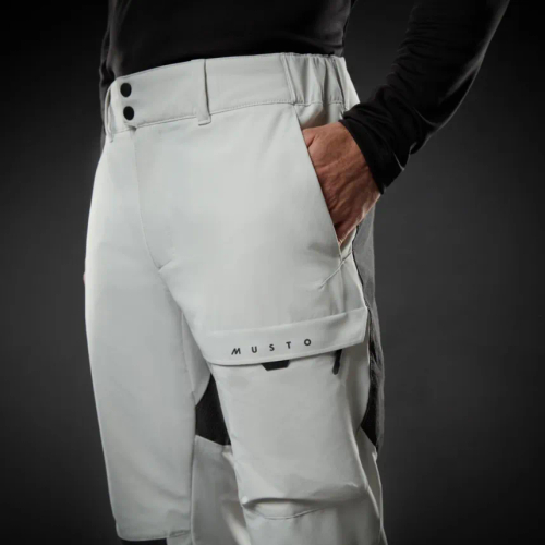 SPODNIE ŻEGLARSKIE MUSTO EVO PERFORMANCE STRETCH TROUSER 82420 813 LONG